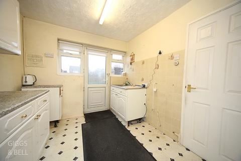 2 bedroom semi-detached house for sale, Holtsmere Close, Luton, Bedfordshire, LU2