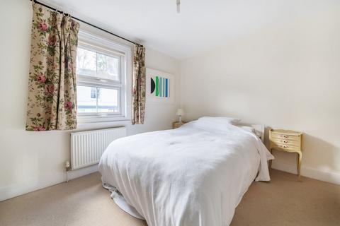 40 Lower Street, Haslemere, GU27 2NX