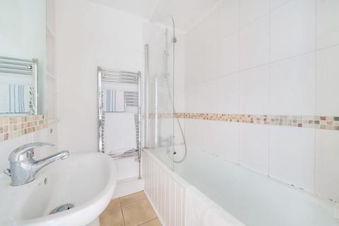 40 Lower Street, Haslemere, GU27 2NX