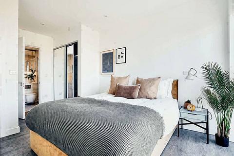2 bedroom apartment to rent - Surrey CR0