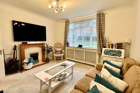 37 Bedale Road, Romford, RM3 9TU