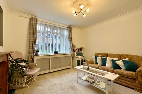 37 Bedale Road, Romford, RM3 9TU