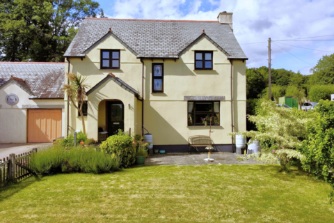 4 bedroom detached house for sale, School Road, CALLINGTON PL17