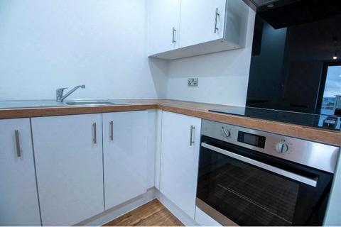 1 bedroom flat to rent, Media City, Michigan Point Tower B, 11 Michigan Avenue, Salford, M50