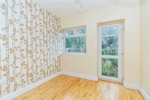 12 Bradgate Drive, Wigston, LE18 1HA