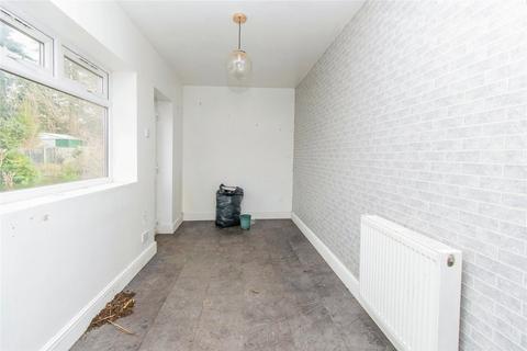 12 Bradgate Drive, Wigston, LE18 1HA