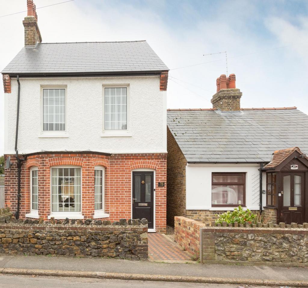 Linksfield Road, WestgateOnSea, CT8 2 bed detached house for sale £