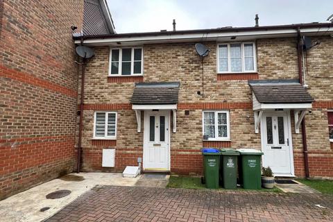 2 bedroom house for sale, St Mellion Close, London SE28