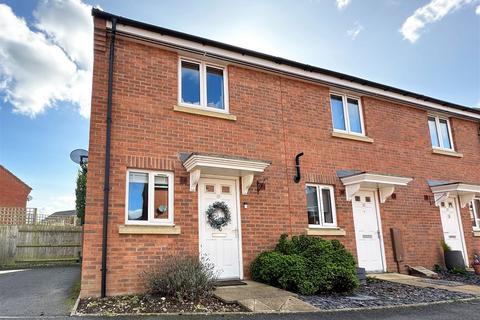 2 bedroom end of terrace house for sale, Butterworth Close, Wythall, B47 6AH