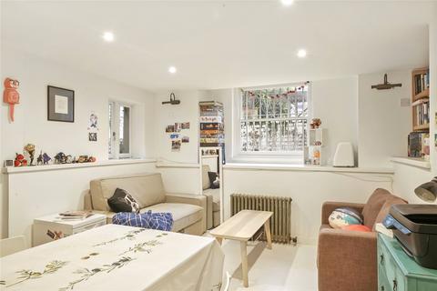 B, 219 Tufnell Park Road, London, N19 5EP