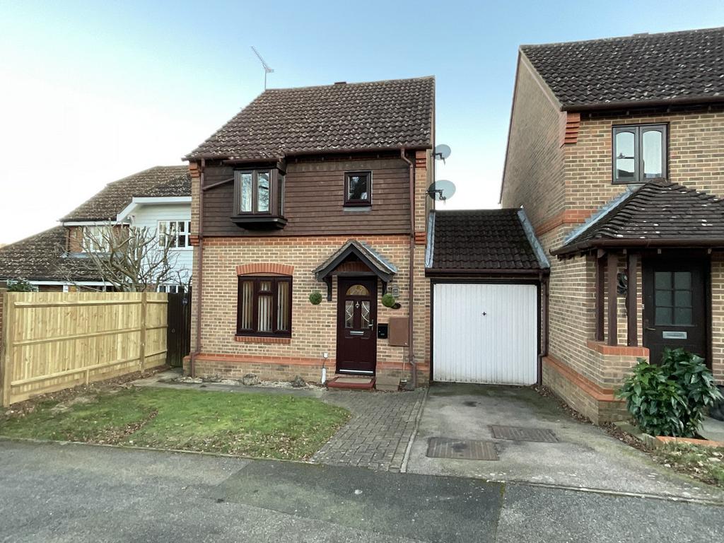 Longfields Drive, Maidstone, ME14 3 bed detached house for sale £400,000