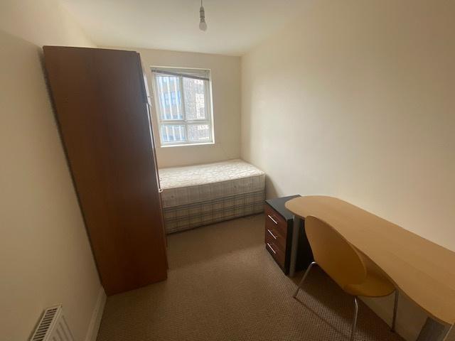22 Leicester Court