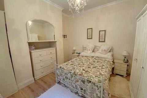 2 bedroom ground floor flat for sale, St. Efrides Road, Torquay TQ2