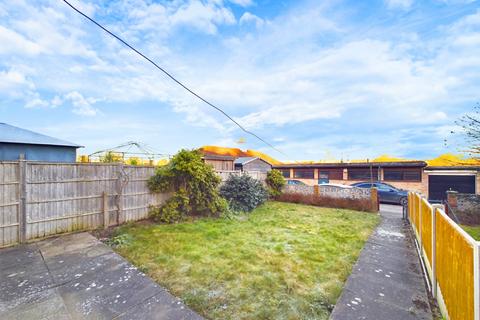 5 Bromwich Road, Worcester, WR2 4AD