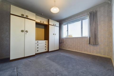 5 Bromwich Road, Worcester, WR2 4AD