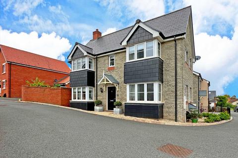99 Sentrys Orchard, Exminster, Exeter, EX6 8UE