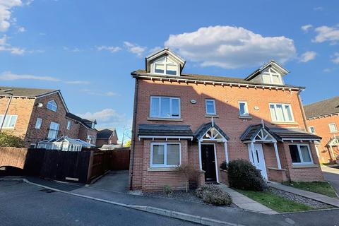 4 bedroom semi-detached house for sale - Wakes Drive, Monton, M30