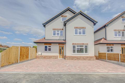 24 Albion Road, Benfleet, SS7 5PU