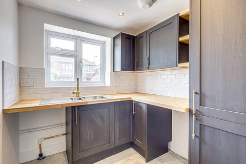 24 Albion Road, Benfleet, SS7 5PU