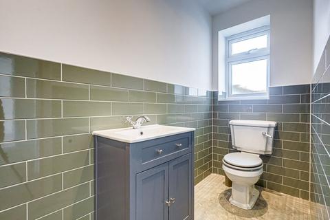 24 Albion Road, Benfleet, SS7 5PU