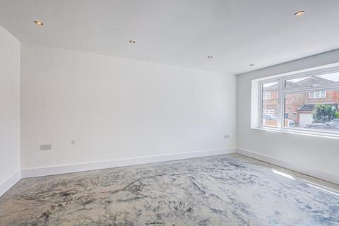 24 Albion Road, Benfleet, SS7 5PU