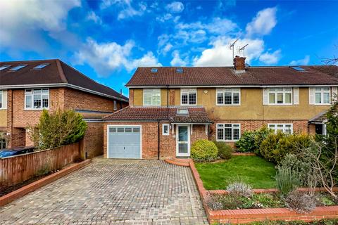 17 Evans Grove, St Albans, AL4 9PJ