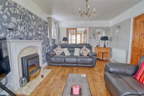 3 bedroom bungalow for sale, Great Clacton CO15