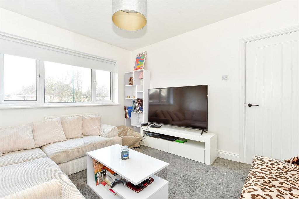 Orchard Way, Bognor Regis, West Sussex 2 bed apartment for sale £210,000