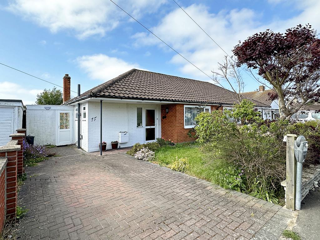 Elizabeth Close, Rose Green, Bognor... 2 bed semidetached bungalow for