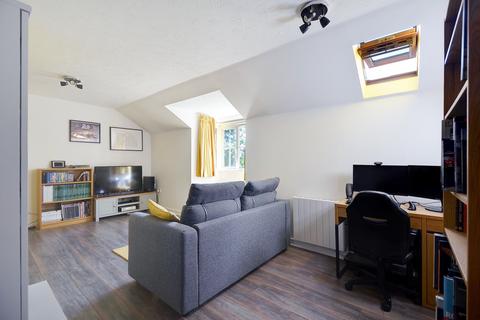 1 bedroom apartment for sale, at The Granary, Stanstead Abbotts, Stanstead St Margarets SG12