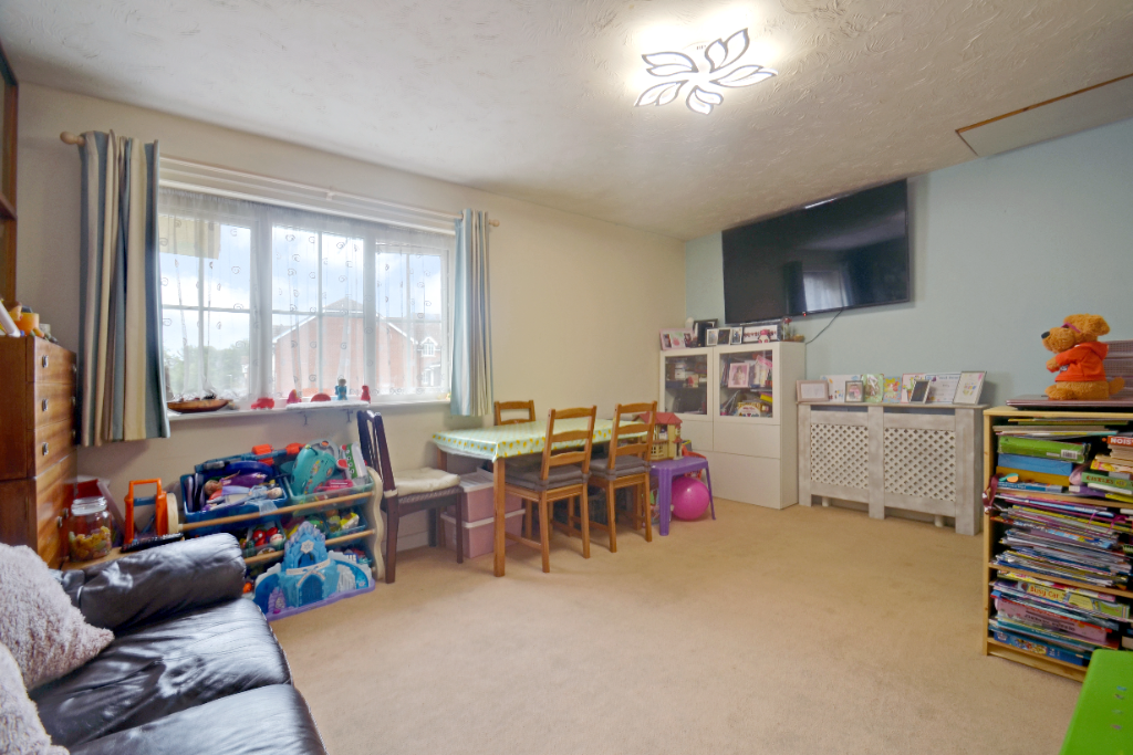 at The Granary, Stanstead Abbotts, Stanstead Abbotts SG12 1 bed