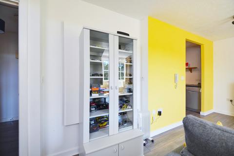 1 bedroom apartment for sale, at The Granary, Stanstead Abbotts, Stanstead St Margarets SG12