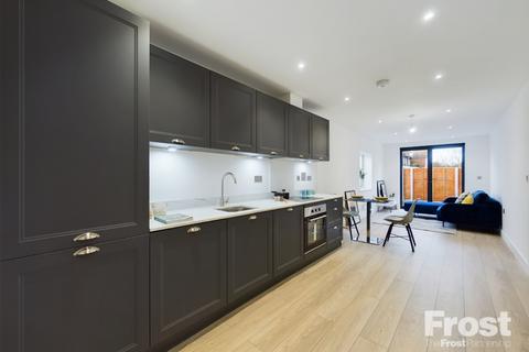1 bedroom apartment to rent, Inglewood, Green Street, Sunbury-on-Thames, Surrey, TW16