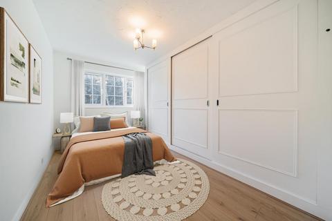 2 bedroom flat for sale, Selhurst Close, Southfields