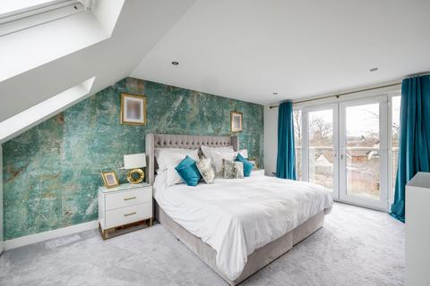 14 Elm Close, Warlingham, CR6 9NH