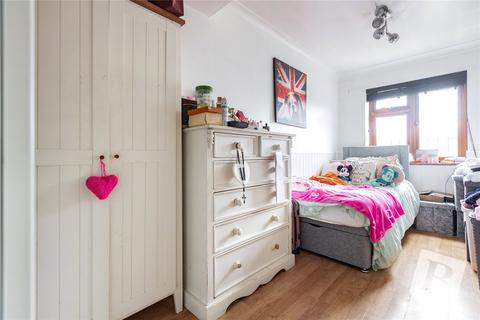 53 Albany Road, Hornchurch, RM12 4AE