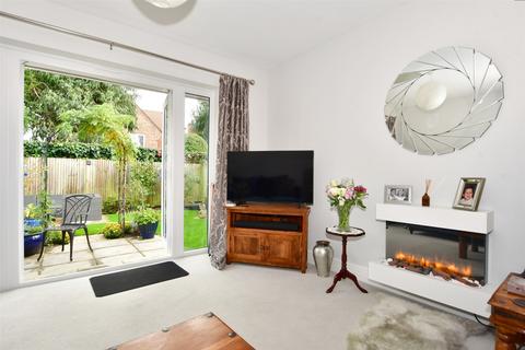 3 bedroom chalet for sale, Orchard Way, Fontwell, Arundel, West Sussex