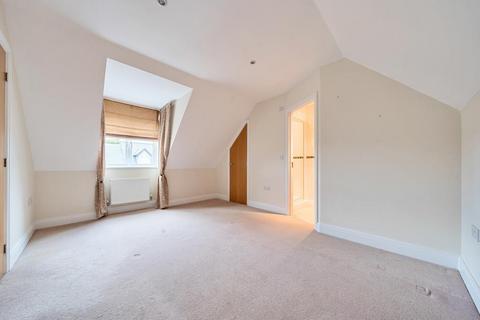 4 bedroom end of terrace house for sale, Middle Barton,  Oxfordshire,  OX7