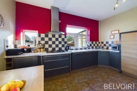 26 Abbots Way, Newcastle, ST5 2EZ