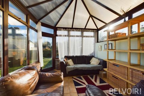26 Abbots Way, Newcastle, ST5 2EZ