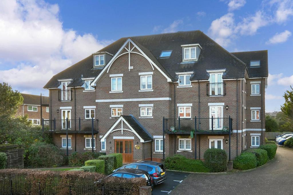 Mulgrave Road, Sutton, Surrey 2 bed ground floor flat for sale £390,000