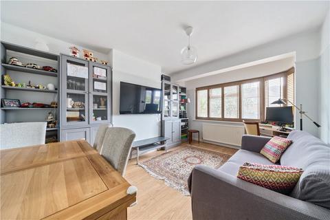 15 Grafton Close, London, W13 0JL