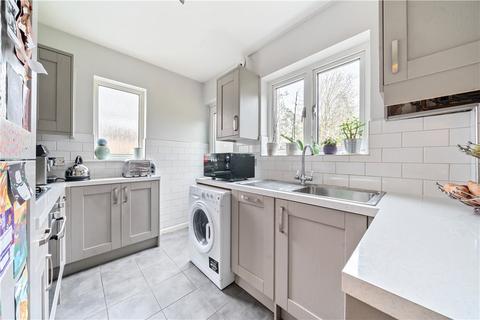 15 Grafton Close, London, W13 0JL