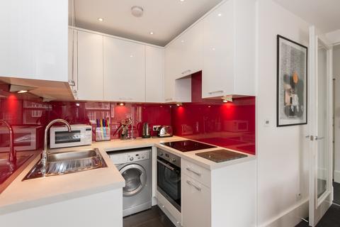 1 bedroom apartment for sale, Beaufort Gardens, Knightsbridge, SW3