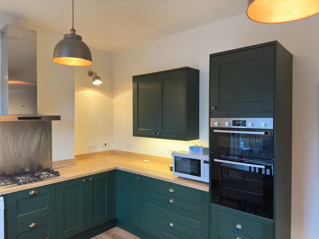 Park Road, Elland, HX5 9HZ 2 bed terraced house for sale £150,000