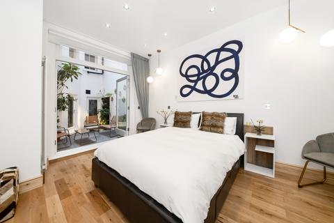 5 bedroom flat for sale - Barkston Gardens, Earls Court, London