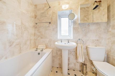 22 Lyall Avenue, London, SE21 8QS