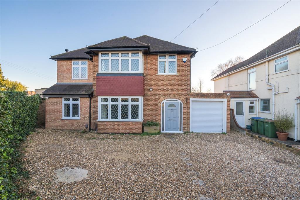 Hurst Road, West Molesey, KT8 4 bed detached house for sale £875,000