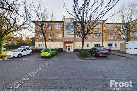 2 bedroom apartment for sale, Elvedon Road, Feltham, TW13