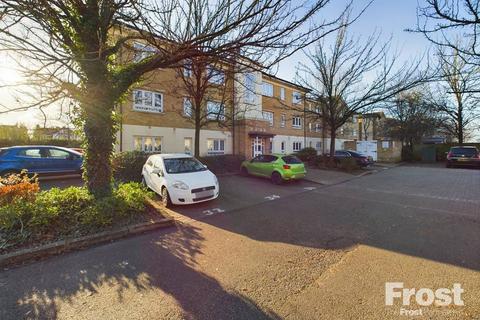 2 bedroom apartment for sale, Elvedon Road, Feltham, TW13